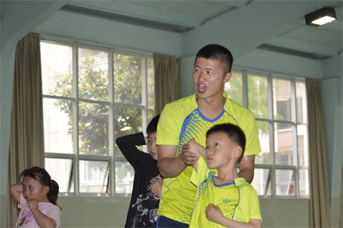 球盟会羽毛球指导