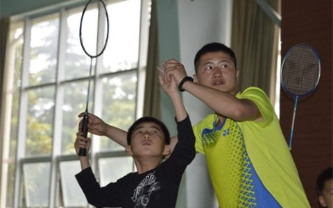 北京中小学球盟会羽毛球指导?小编为您分享比赛新规